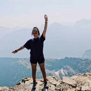 Meet your Posher, Ariella